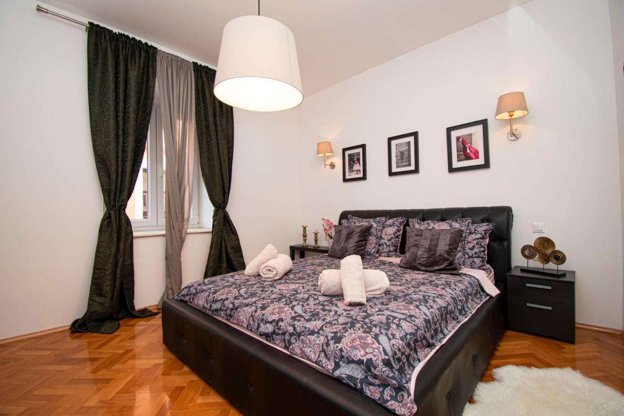 Nina Colosseum Apartment Pula Ngoại thất bức ảnh