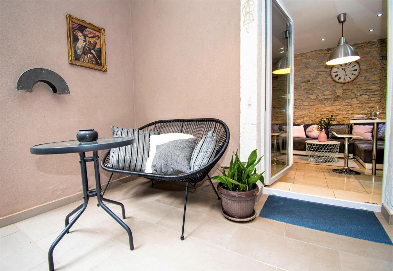 Nina Colosseum Apartment Pula Ngoại thất bức ảnh